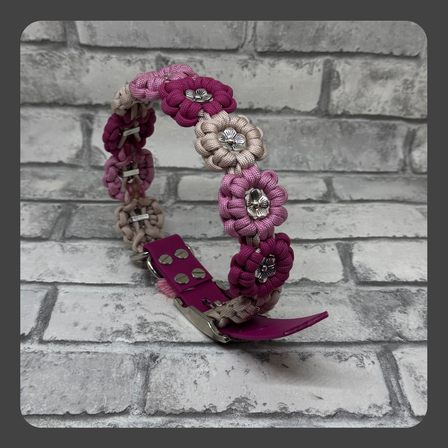 Blümchenhalsband Rosa/Pearl